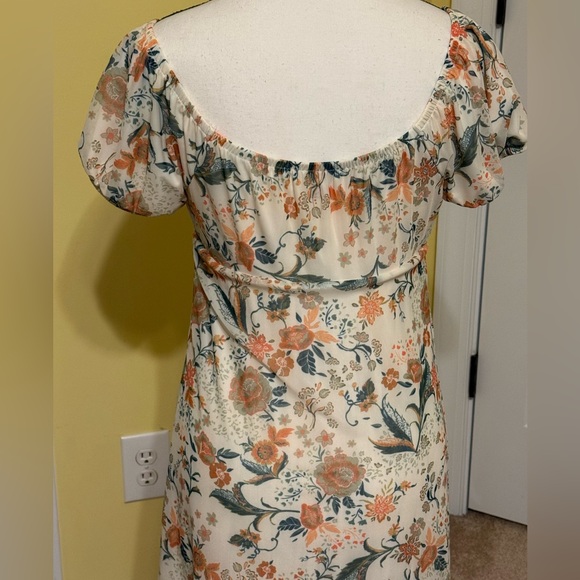SO Cream Puff Sleeve Sundress Sz Medium 36” long, 15.5” waist - Picture 6 of 8